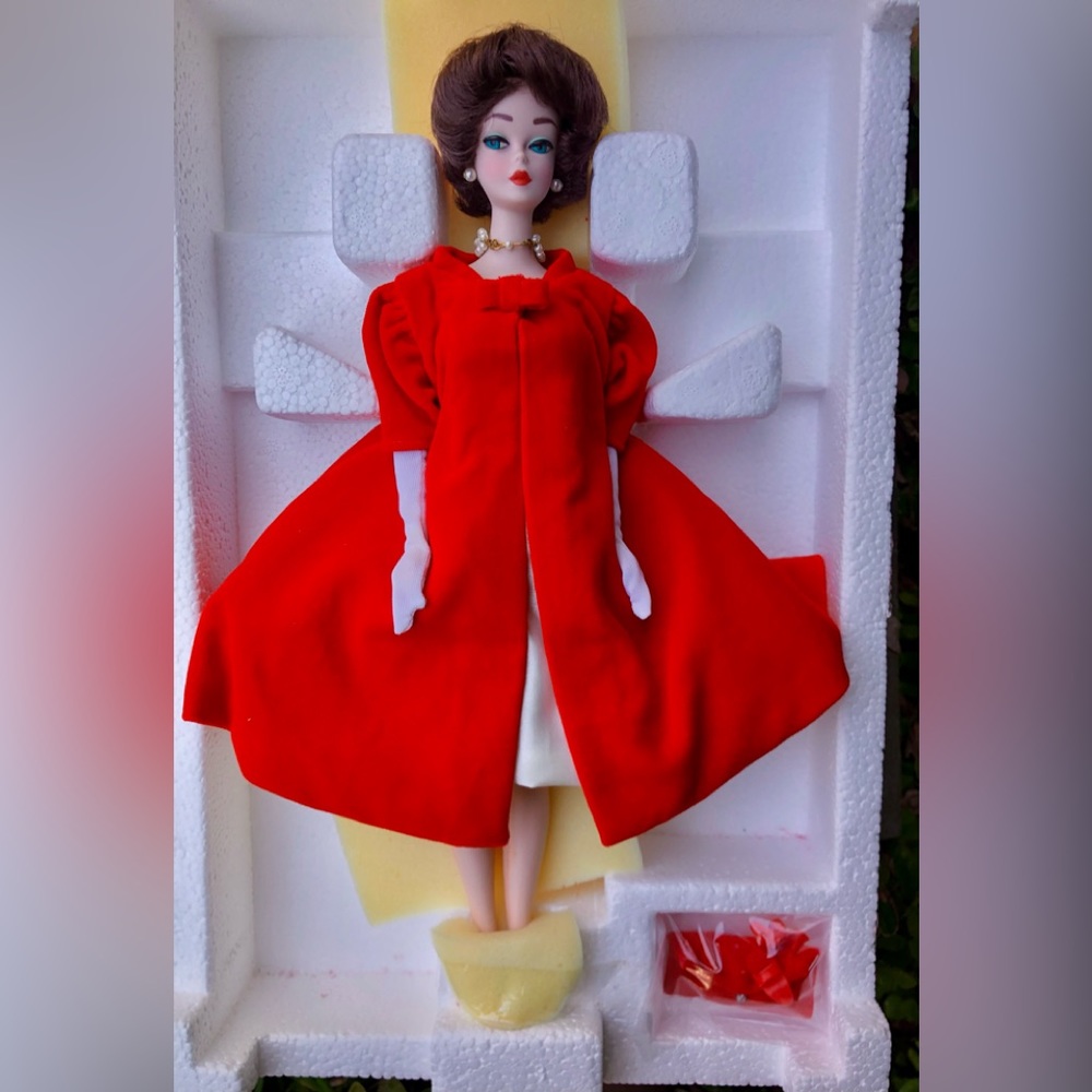 1992 Mattel Barbie Porcelain Treasures Collection, Silken Flame 1962, New in Box